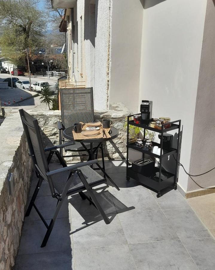 Vrachos Suites Egio Exterior foto